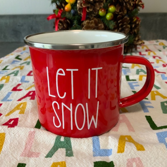 Red Enamel Christmas/Winter Mug, Let It Snow, New - Picture 5 of 5